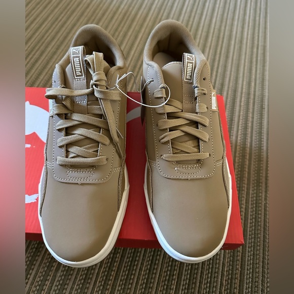 Puma Men's Beige Skate C Buck Sneakers. Size 9. New with box. - Picture 4 of 8